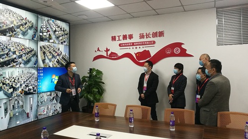 圖二、考務(wù)組織和考點(diǎn)現(xiàn)場(chǎng)管理等工作情況匯報(bào).jpg