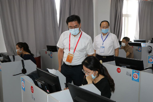 山西省財(cái)政廳黨組成員、副廳長(zhǎng)蔡江澤赴考點(diǎn)巡視